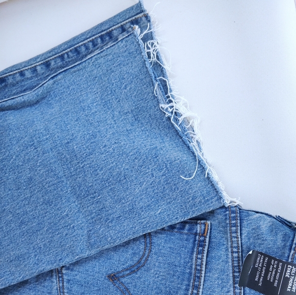 Levi's Ribcage High-Rise Crop Flare Jeans 29 - Picture 8 of 15